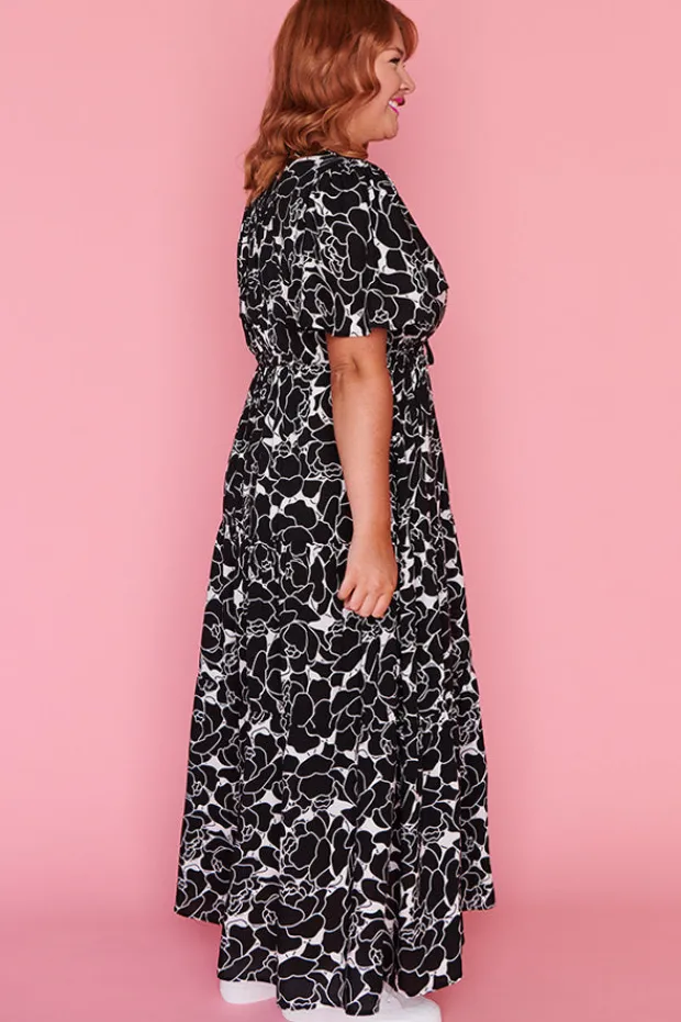 Lorraine Casual Dresses | Fit & Flare Dresses*Alexia Peonies Black & White Dress