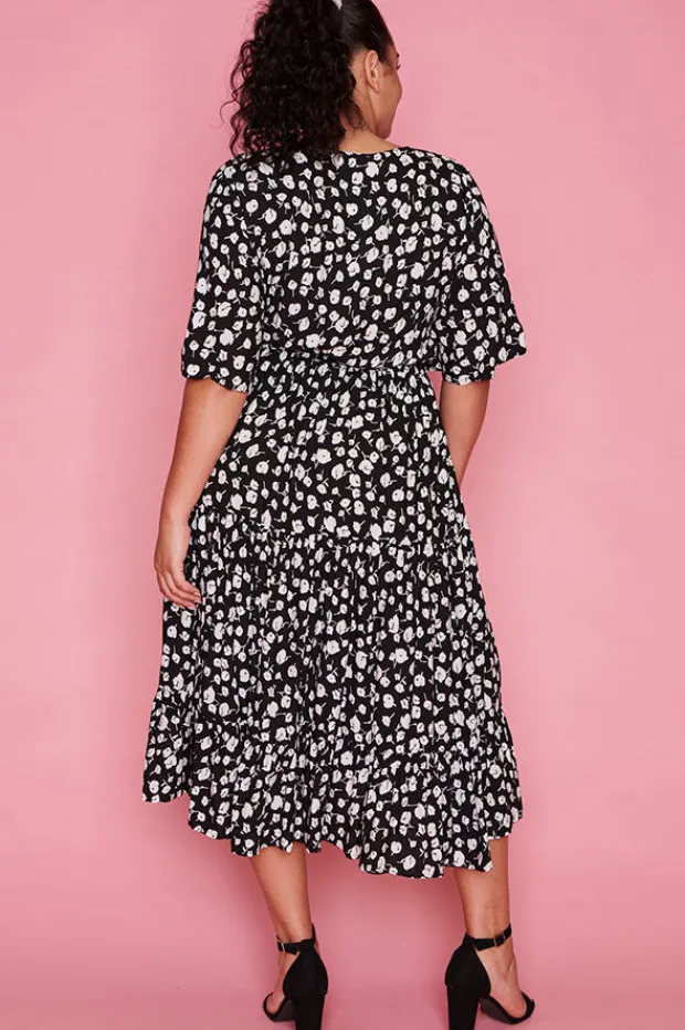 Lorraine Designs Casual Dresses | Fit & Flare Dresses*Jessica Black Floral Dress