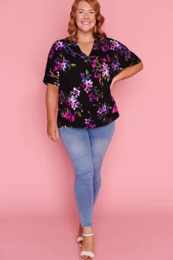 Lorraine Tops*Monnie Night Flower Top