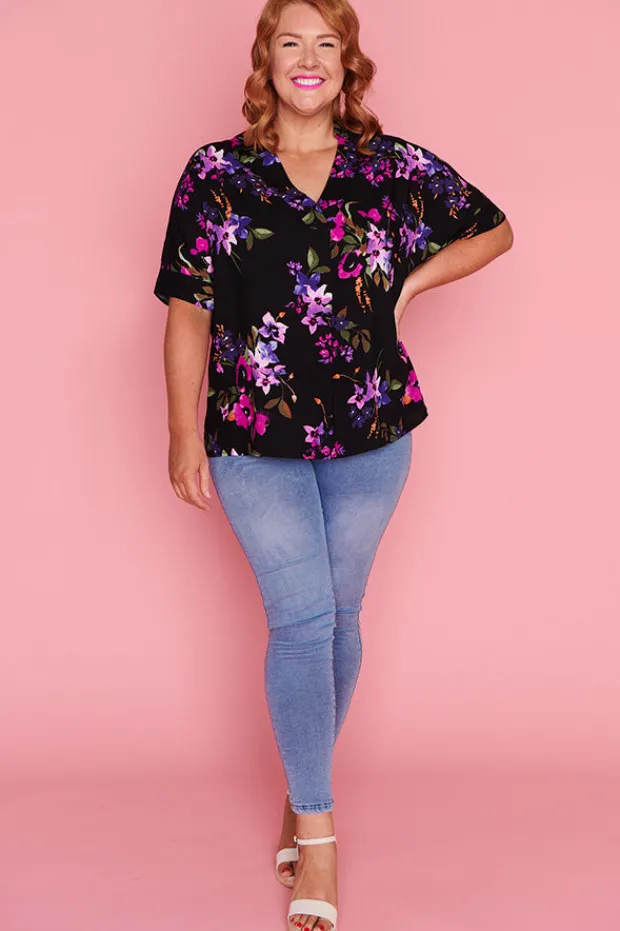 Lorraine Tops*Monnie Night Flower Top