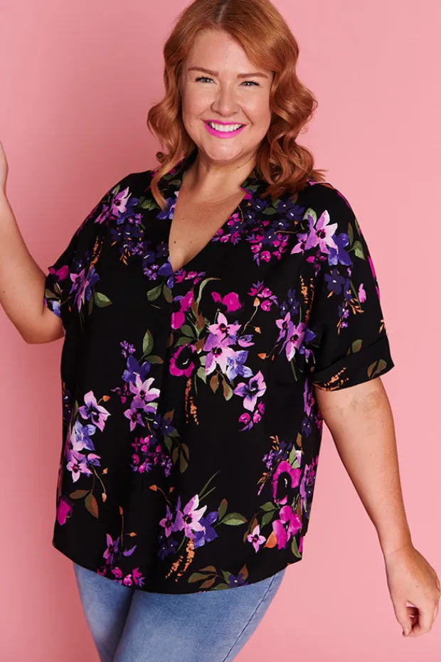 Lorraine Tops*Monnie Night Flower Top