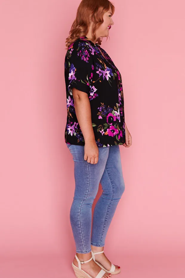 Lorraine Tops*Monnie Night Flower Top