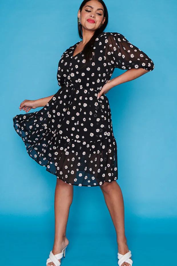 White Closet Casual Dresses | Fit & Flare Dresses*Pixie Chiffon Daisies Dress