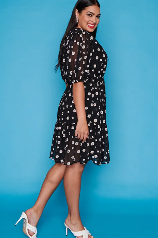 White Closet Casual Dresses | Fit & Flare Dresses*Pixie Chiffon Daisies Dress