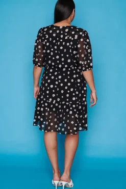 White Closet Casual Dresses | Fit & Flare Dresses*Pixie Chiffon Daisies Dress
