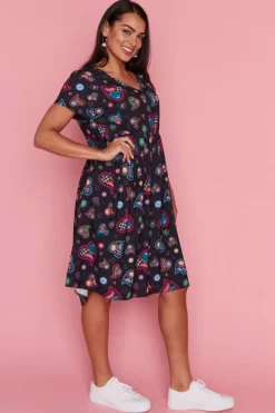 Lorraine Designs Casual Dresses | Shift Dresses*Savannah Paisley Hearts Dress