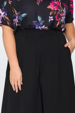Lorraine Pants & Jeans*Zoey Black Pant