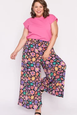 Lorraine Pants & Jeans*Zoey Upsy Daisy Pant